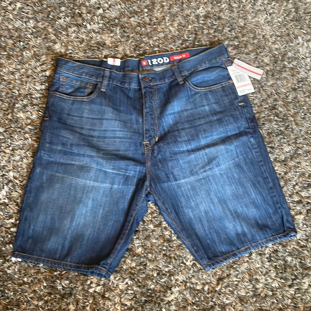 IZOD Mens Shorts 40 REG Dark Wash NEW!